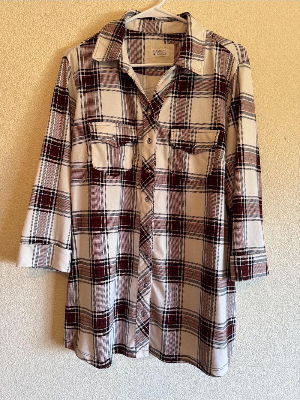 Market & Spruce Cream and Burgundy Plaid Button-Up Shirt